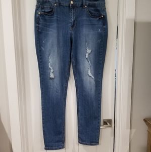 Melissa McCarthy Seven7 Distressed Ankle Jeans